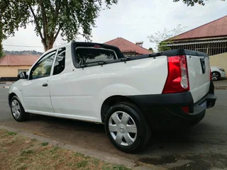 2023 NISSAN NP200 BAKKIE 1.6 MANUAL TRANSMISSION IN EXCELLENT CONDITION