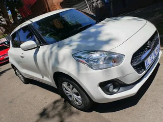 2022 SUZUKI SWIFT 1.2 MANUAL TRANSMISSION IN EXCELLENT CONDITION