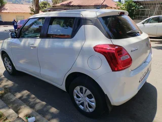 2022 SUZUKI SWIFT 1.2 MANUAL TRANSMISSION IN EXCELLENT CONDITION