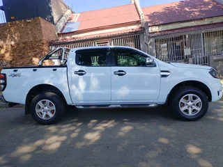 2015 Ford Ranger Double Cab 3.2 Six Speed Xlt 4x4 Automatic Transmission With Reverse Camera