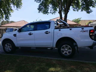 2015 FORD RANGER DOUBLE CAB 3.2 SIX SPEED XLT 4X4 AUTOMATIC TRANSMISSION WITH REVERSE CAMERA