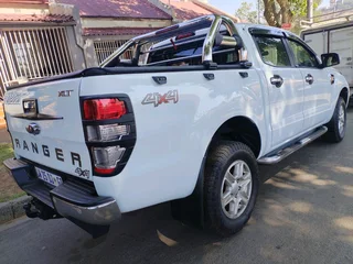 2015 FORD RANGER DOUBLE CAB 3.2 SIX SPEED XLT 4X4 AUTOMATIC TRANSMISSION WITH REVERSE CAMERA