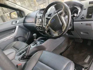 2015 FORD RANGER DOUBLE CAB 3.2 SIX SPEED XLT 4X4 AUTOMATIC TRANSMISSION WITH REVERSE CAMERA