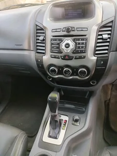 2015 FORD RANGER DOUBLE CAB 3.2 SIX SPEED XLT 4X4 AUTOMATIC TRANSMISSION WITH REVERSE CAMERA