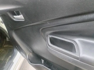 2024 TOYOTA VITZ 1.0 XR MANUAL TRANSMISSION WITH SERVICE BOOK