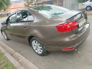 2013 VOLKSWAGEN JETTA 6 TSI 1.6 AUTOMATIC TRANSMISSION IN EXCELLENT CONDITION