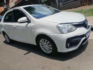 2017 TOYOTA ETIOS SEDAN 1.5 SPRINT MANUAL TRANSMISSION WITH SPARE KEYS