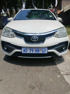 2017 TOYOTA ETIOS SEDAN 1.5 SPRINT MANUAL TRANSMISSION WITH SPARE KEYS