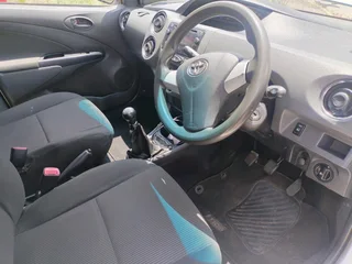 2017 TOYOTA ETIOS SEDAN 1.5 SPRINT MANUAL TRANSMISSION WITH SPARE KEYS