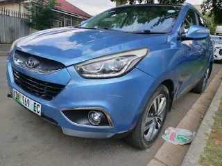 2014 HYUNDAI IX35 MANUAL TRANSMISSION 2.0 WITH LEATHER SEATS