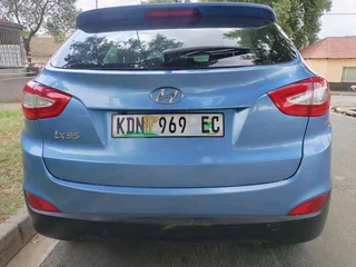 2014 HYUNDAI IX35 MANUAL TRANSMISSION 2.0 WITH LEATHER SEATS