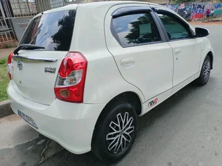 2020 TOYOTA ETIOS HATCHBACK 1.5 SPRINT MANUAL TRANSMISSION IN EXCELLENT CONDITION