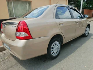 2013 TOYOTA ETIOS SEDAN 1.5 MANUAL TRANSMISSION IN EXCELLENT