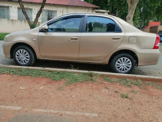 2013 TOYOTA ETIOS SEDAN 1.5 MANUAL TRANSMISSION IN EXCELLENT