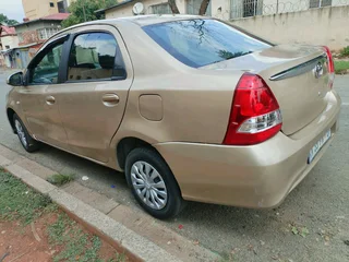 2013 TOYOTA ETIOS SEDAN 1.5 MANUAL TRANSMISSION IN EXCELLENT