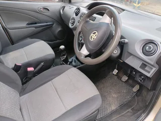 2013 TOYOTA ETIOS SEDAN 1.5 MANUAL TRANSMISSION IN EXCELLENT
