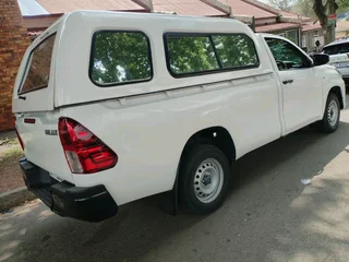 2019 TOYOTA HILUX SINGLE CAB 2.4 GD6 MANUAL TRANSMISSION WITH CANOPY