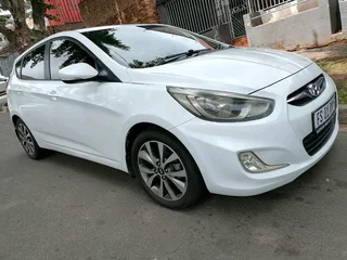 2017 HYUNDAI ACCENT 1.6 AUTOMATIC TRANSMISSION IN EXCELLENT CONDITION