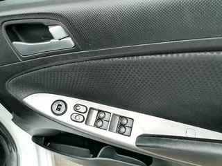 2017 HYUNDAI ACCENT 1.6 AUTOMATIC TRANSMISSION IN EXCELLENT CONDITION