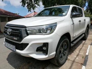 2018 TOYOTA HILUX DOUBLE CAB 2.8 GD6 DAKAR AUTOMATIC TRANSMISSION