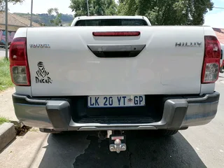 2018 TOYOTA HILUX DOUBLE CAB 2.8 GD6 DAKAR AUTOMATIC TRANSMISSION