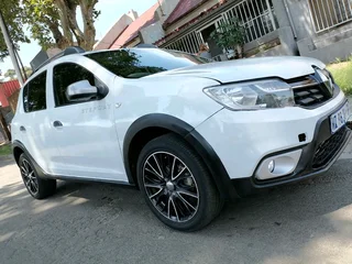 2019 RENAULT SANDERO 900T MANUAL TRANSMISSION