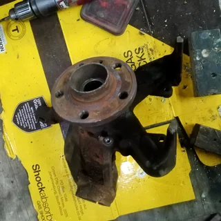 Vw Polo 9n bah / blm passenger side bearing carrier