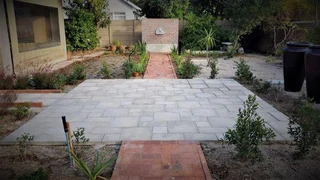Outdoor paving pattern