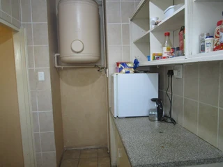 GROUND FLOOR Bachelor flat for sale in Valhalla for R 499 000, within a small Complex of 20 Units