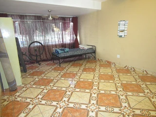 GROUND FLOOR Bachelor flat for sale in Valhalla for R 499 000, within a small Complex of 20 Units