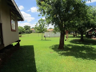 A piece of paradise in the heart of the City! This plot is set in a tranquil environment