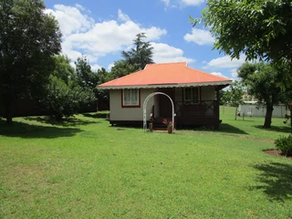 A piece of paradise in the heart of the City! This plot is set in a tranquil environment