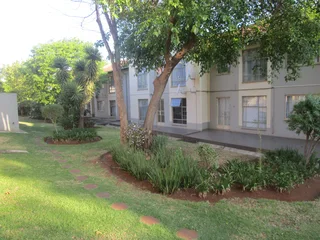First floor 3-bedroom apartment for sale in Die Hoewes for R 778 000, in a NO LOADSHEDDING area.
