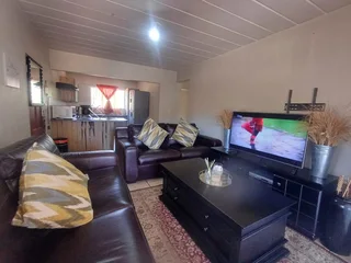 Looking to buy a 2-bedroom, 2- bathroom apartment in Die Hoewes for R 720 000