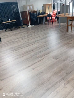 Vinly and laminate installation