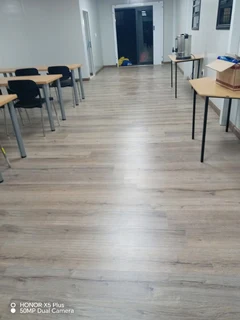 Vinly and laminate installation