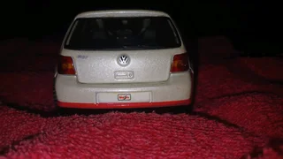 VW GOLF R32 MODEL