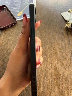 iPhone - Ad posted by Sinenjongo