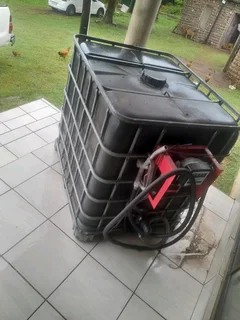 Flobin tank with nozzle