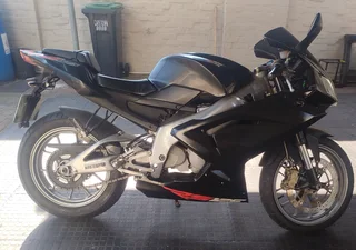 2012  125 Aprilia Rs 2