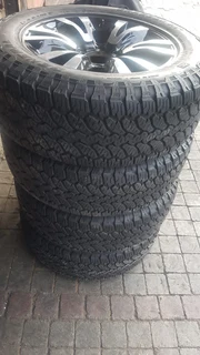 18inch Isuzu X-Rider original mags with fairly new 255/60/18 General Grabber AT3 set R15000.