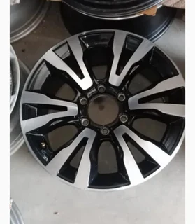 18inch Isuzu X-Rider original mag to use for spare R2800.