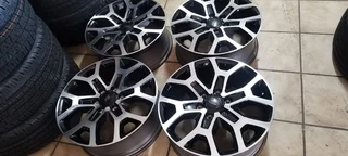 20inch Ford Everest/Platinum,also fit New VW Amarok &amp; Wildtrack original mags set for R16000.