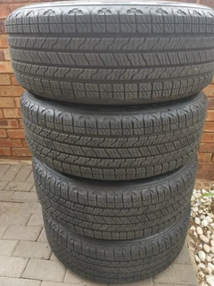 20inch VW AMAROK OEM mags with 255/55/20 Goodyear new set R17000 (6x139pcd) fits on Ford Everest