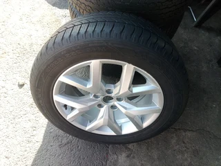 19inch Vw Amarok Original Mag With Used 255/55/19 Tyre To Use For Spare R4500.