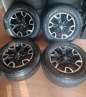 18&#34; Toyota Legend 50 mags with brand new 265/60/18 Dunlop Grandtrek A/T set R17000
