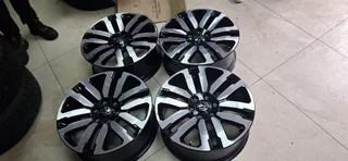21inch VW Amarok 6holes original mags set for R20000.