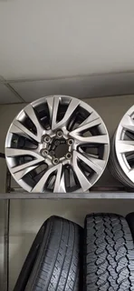Toyota Fortuner 18inch GD6 original mag to use for spare wheel R2850.