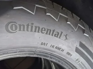 255/70/17 Continental Cross Contact ATR brand new set for R7500.