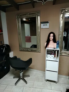 Prime Musgrave Salon Premises/Business to Let